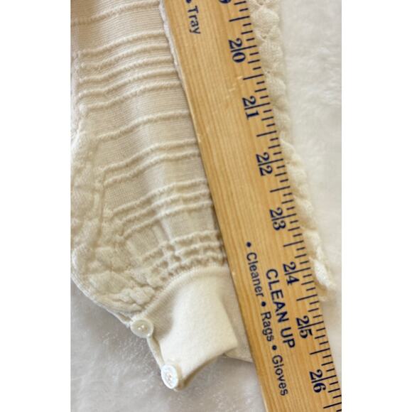 Chloe Knit Sweater Size S Vanilla Ice Ruffle Puff Sleeve MOP Buttons Mock Neck - Picture 10 of 16